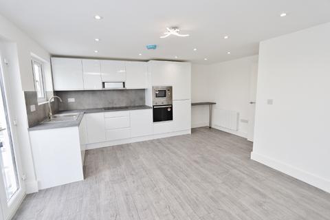 1 bedroom apartment to rent, Collier Row Road, Essex, RM5