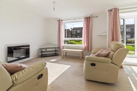 2 bedroom flat for sale, Pevensey Garden, Worthing