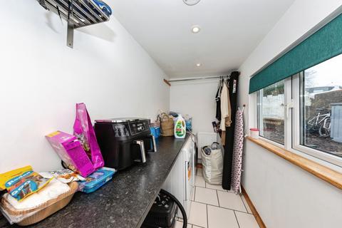 3 bedroom end of terrace house for sale, Bro Myrddin, Carmarthenshire SA31