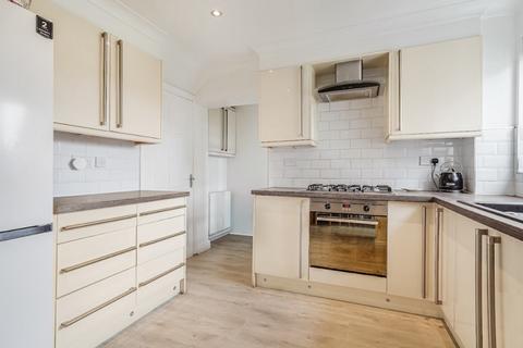 5 bedroom semi-detached house for sale, Yew Tree Crescent, Rossington, DN11