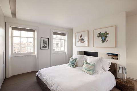 3 bedroom maisonette for sale, Upper Street, London N1