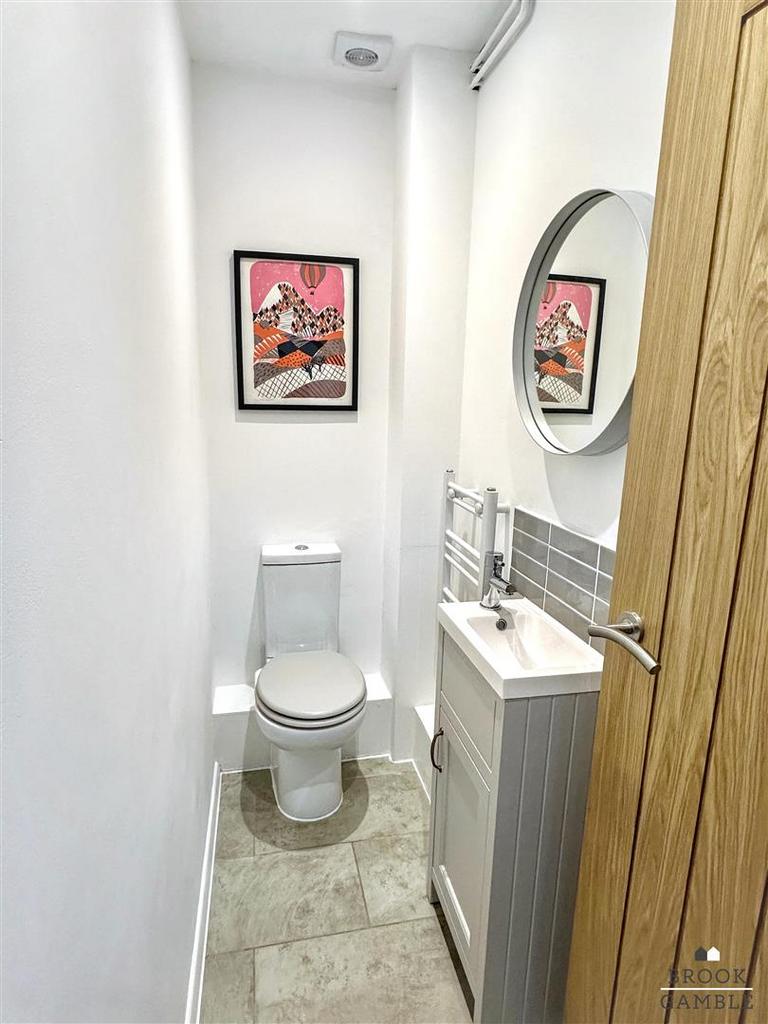 01323 438506