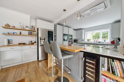 undefined, Birling Park Avenue, Tunbridge Wells, TN2