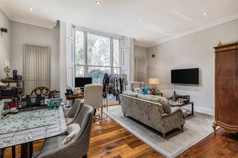 2 bedroom flat for sale, Kensington Gardens Square, Bayswater, London, W2