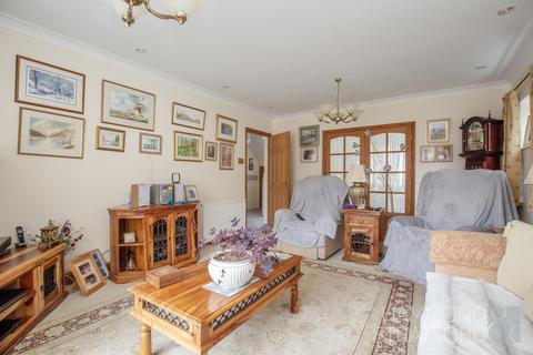4 bedroom detached house for sale, Hardingham Street, Hingham