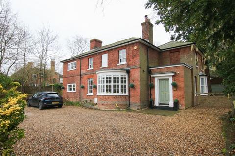 5 bedroom detached house for sale, Milton Road, Wokingham, RG40