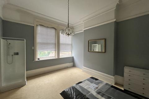 undefined, 4 Queens Gate, Lipson, Plymouth, Devon PL4 7PW