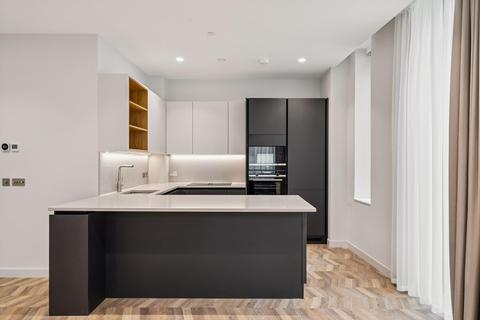 2 bedroom flat to rent, Carnwath Road, London SW6