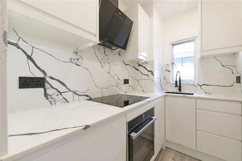 2 bedroom flat for sale, University Street, London WC1E