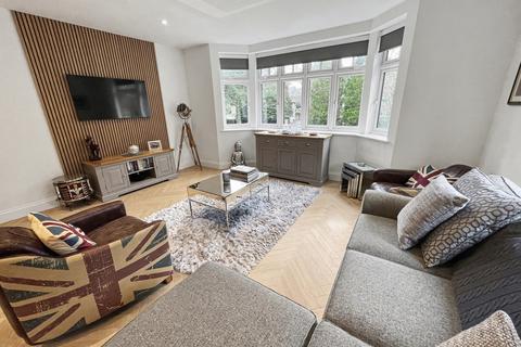 2 bedroom flat for sale, Talbot Woods
