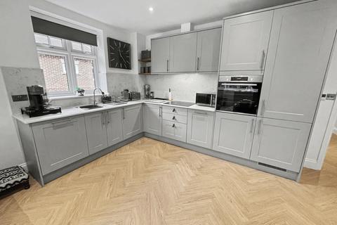 2 bedroom flat for sale, Talbot Woods