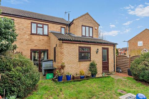 4 bedroom semi-detached house for sale, Buttercup Close, Stamford