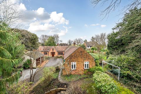 4 bedroom detached house for sale, Rectory Road,  Farnborough , GU14
