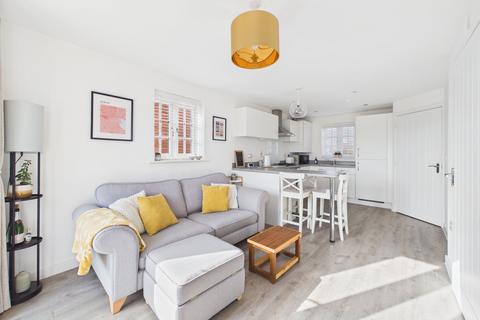 2 bedroom semi-detached house for sale, Pontefract Avenue, Towcester, NN12
