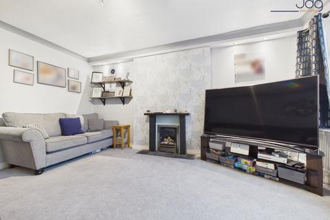 3 bedroom detached house for sale, Roeburn Drive, Grosvenor Park | Detached family home with a modern kitchen diner
