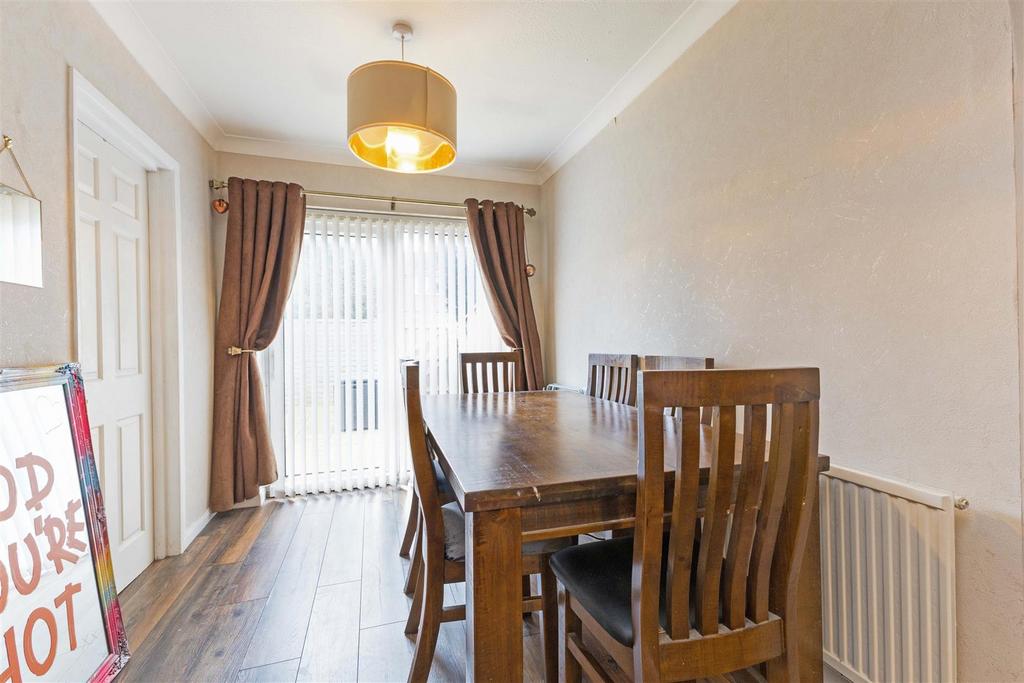21 Mercian Way-11.jpg