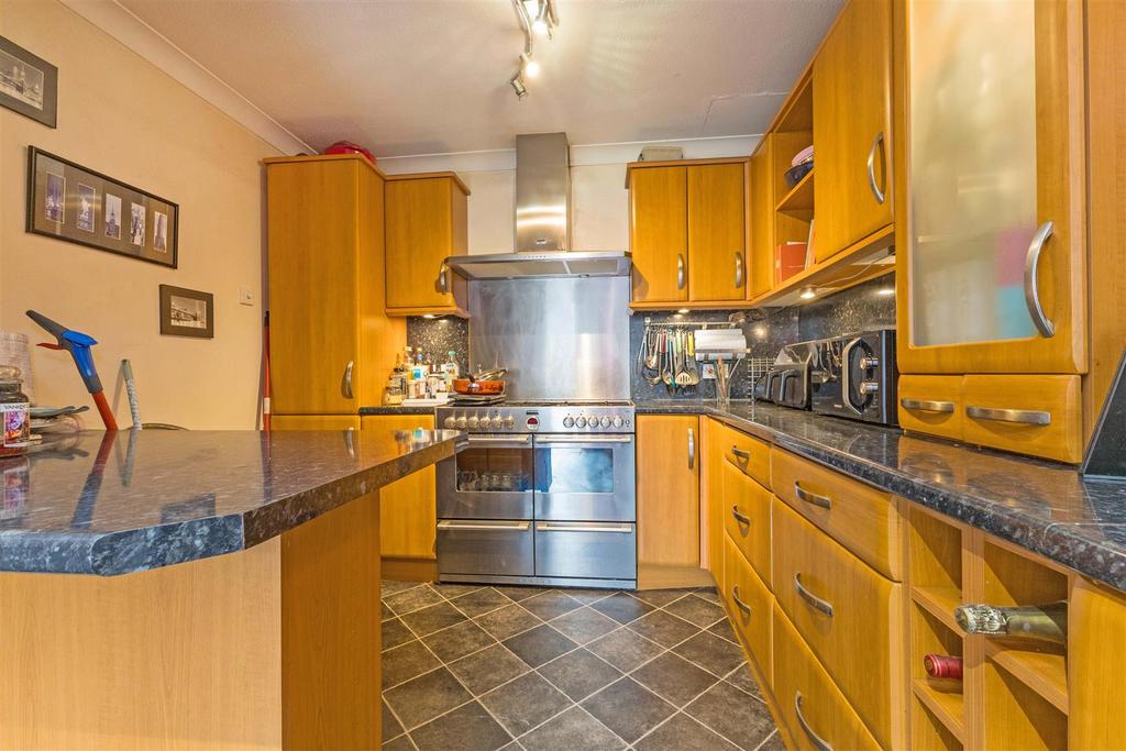 21 Mercian Way-14.jpg