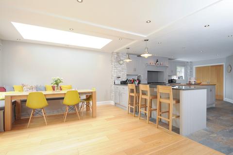 5 bedroom detached house to rent, Hurstwood, Ascot SL5