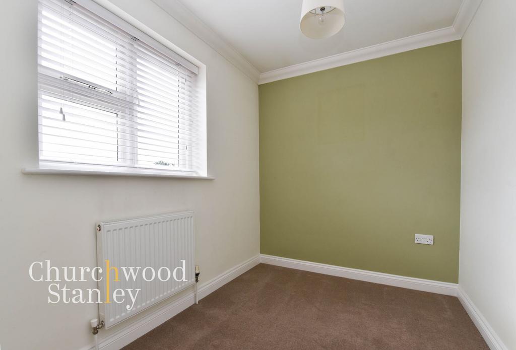 Fourth bedroom