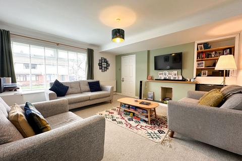 undefined, Kylemore Drive, Wirral, CH61