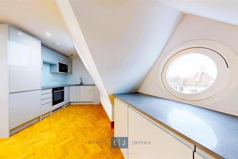 2 bedroom apartment to rent, The Broadway, Woodford Green IG8