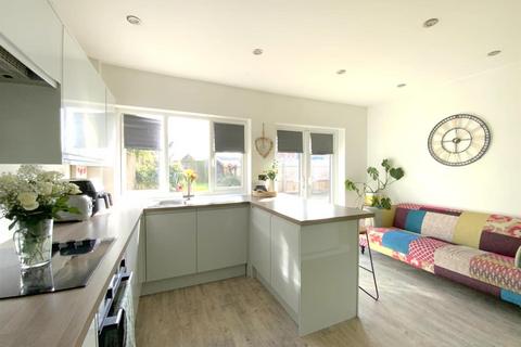 2 bedroom end of terrace house for sale, Hamont Road, Grimsby