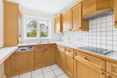 4 bedroom semi-detached house for sale, Kemsley Chase, Farnham Royal, Buckinghamshire, SL2