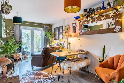 3 bedroom end of terrace house for sale, Sommerville Way, Bristol BS30