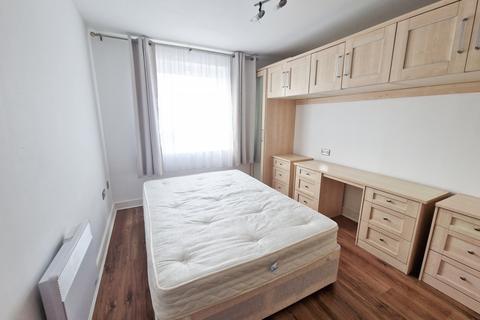 1 bedroom flat to rent, Flat 46 Spectrum Tower, 2-20 Hainault Street, Ilford, Essex, IG1 4GZ, UK