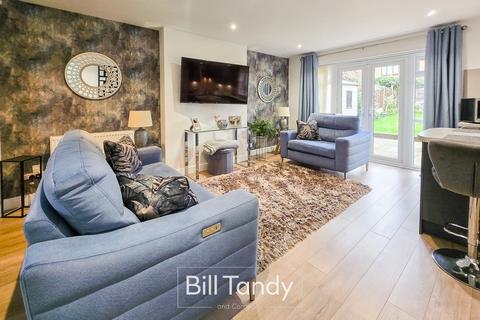 4 bedroom detached house for sale, Chestnut Close, Handsacre, Rugeley, WS15