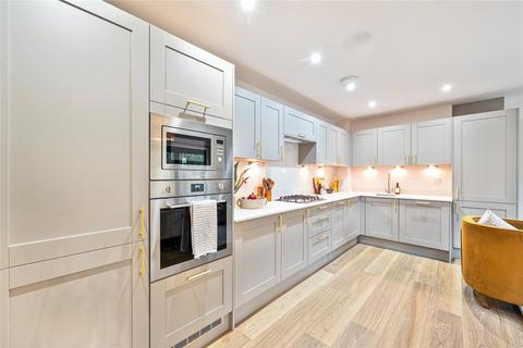 undefined, Carlton Road, Surrey GU21