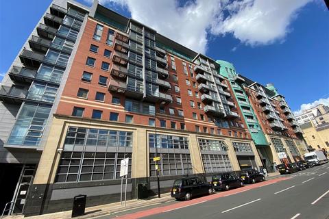 W3, 51 Whitworth Street West
