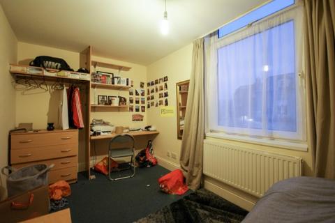 6 bedroom terraced house to rent, Dawlish Road, Birmingham B29