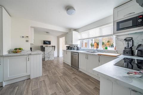 3 bedroom semi-detached house for sale, Plover Way, BEDFORD