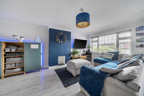 4 bedroom semi-detached house for sale, Ellacombe Road, Longwell Green, Bristol