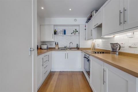 1 bedroom flat to rent, Wapping High Street, London E1W