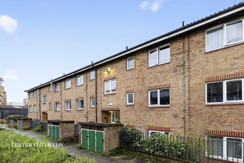 2 bedroom flat for sale, Marlborough Close, London
