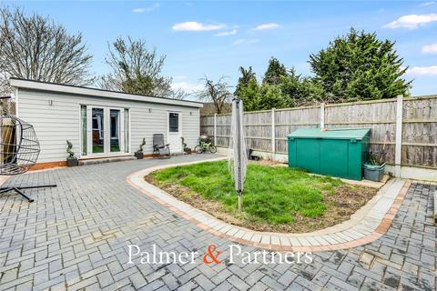 4 bedroom semi-detached house for sale, Ash Grove, Essex CM2
