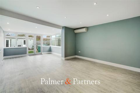 4 bedroom semi-detached house for sale, Ash Grove, Essex CM2