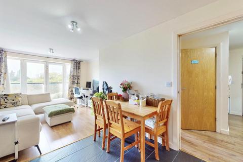 1 bedroom flat to rent, Medici Close, Ilford, IG3