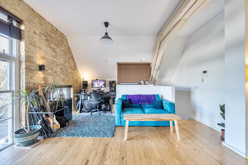 Reception/Kitchen