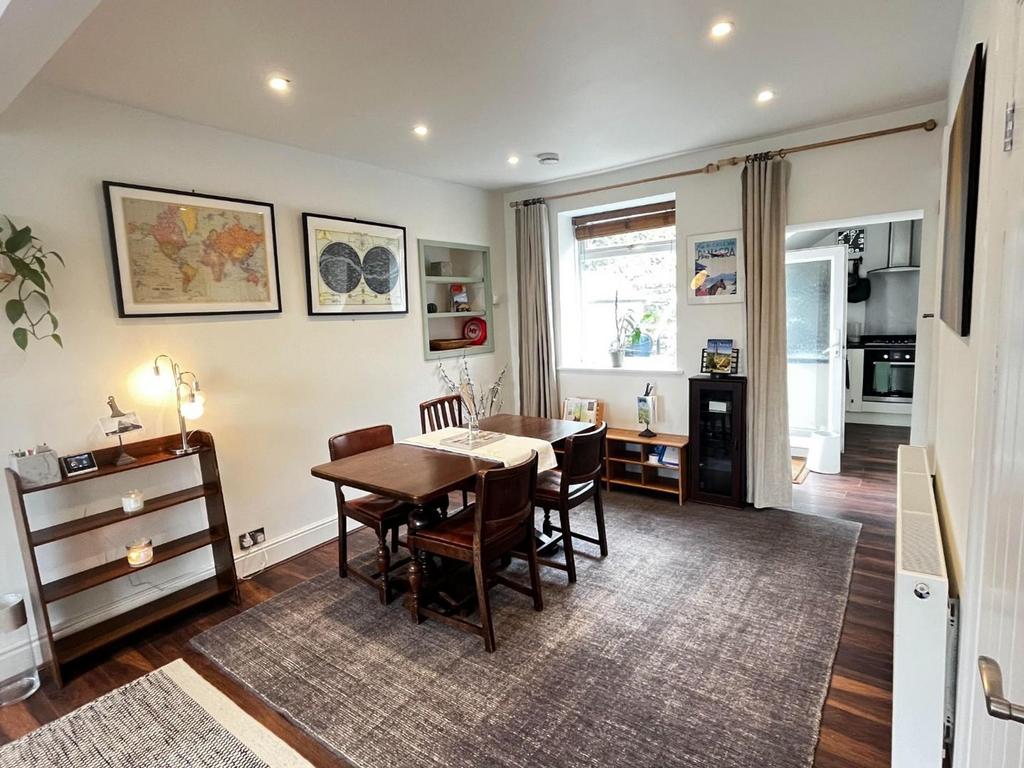 Dining area.jpg