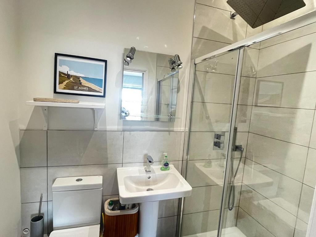 Ensuite.jpg