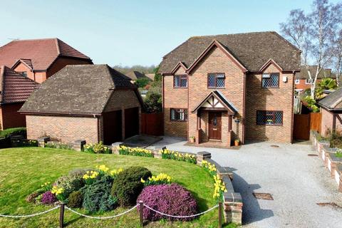 undefined, Thomas Lane, Finchampstead, Wokingham, Berkshire, RG40