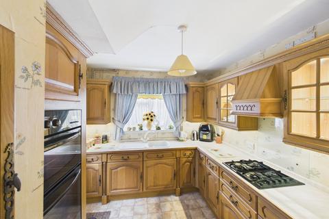 3 bedroom semi-detached house for sale, Keepers Farm Close, Windsor, Berkshire, SL4