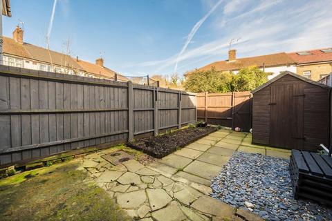 2 bedroom terraced house for sale, Blackmore Avenue, Southall UB1