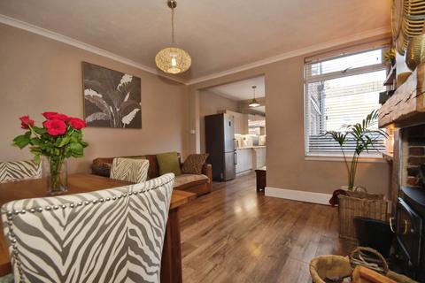 3 bedroom semi-detached house for sale, Heaton Street, Chesterfield, Derbyshire, S40