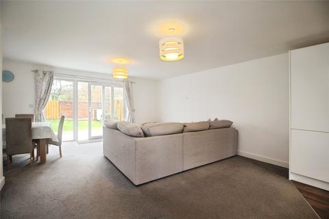 3 bedroom terraced house to rent, Brooks Avenue, Holsworthy, Devon