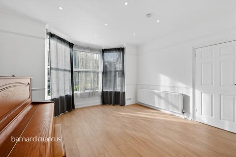 undefined, Coombe Gardens, New Malden