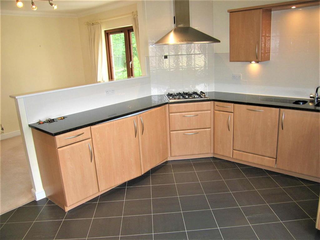 Annesley House 18 - kitchen.jpg